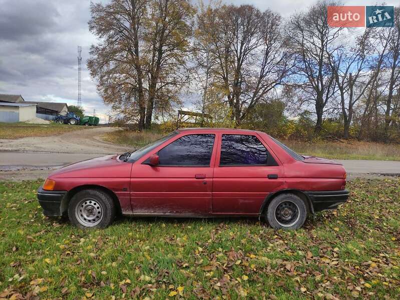 Седан Ford Orion 1992 в Кременце фото Седан Ford Orion 1992 в Кременце