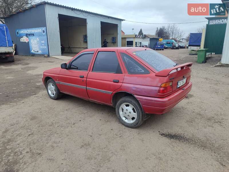 Седан Ford Orion 1991 в Черкассах фото 4 Седан Ford Orion 1991 в Черкассах