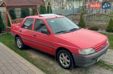 Седан Ford Orion 1993 в Самборе