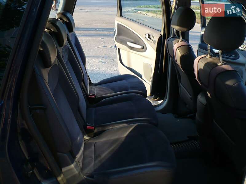 Мінівен Ford S-Max 2008 в Запоріжжі