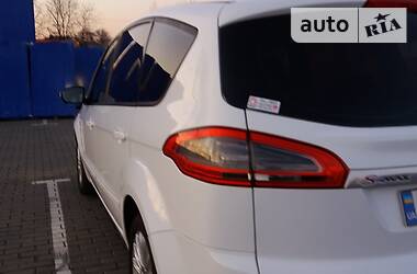 Мінівен Ford S-Max 2013 в 
