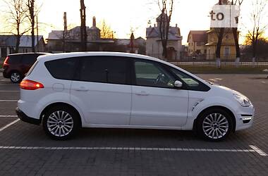 Мінівен Ford S-Max 2013 в 
