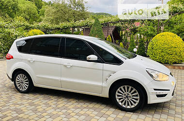 Минивэн Ford S-Max 2015 в Иршаве