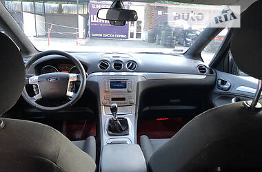 Минивэн Ford S-Max 2007 в Киеве
