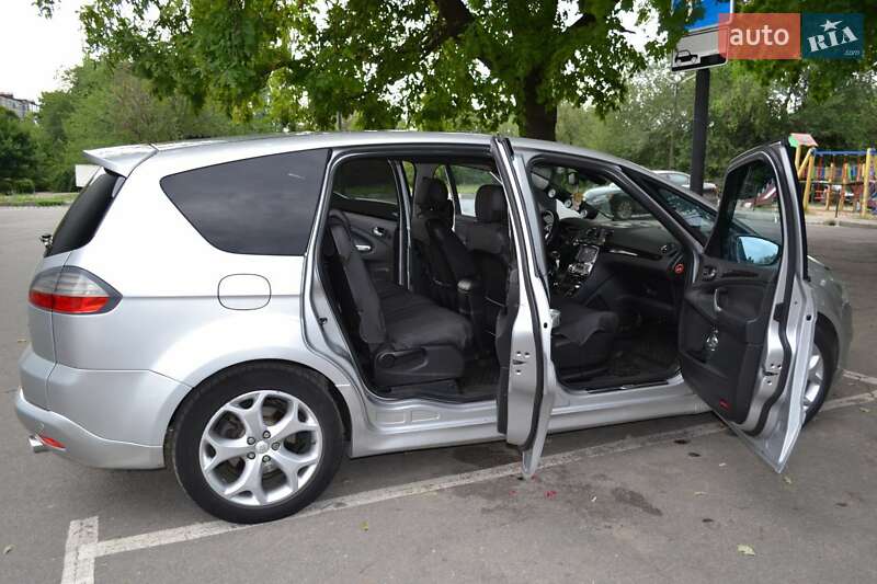 Минивэн Ford S-Max 2008 в Запорожье