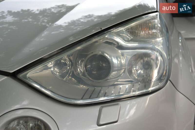 Минивэн Ford S-Max 2008 в Запорожье