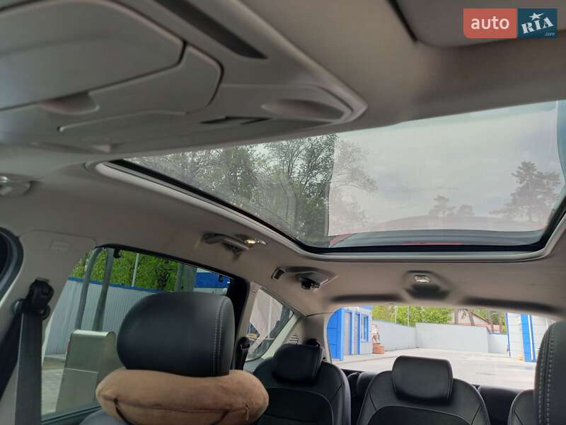 Минивэн Ford S-Max 2011 в Черкассах