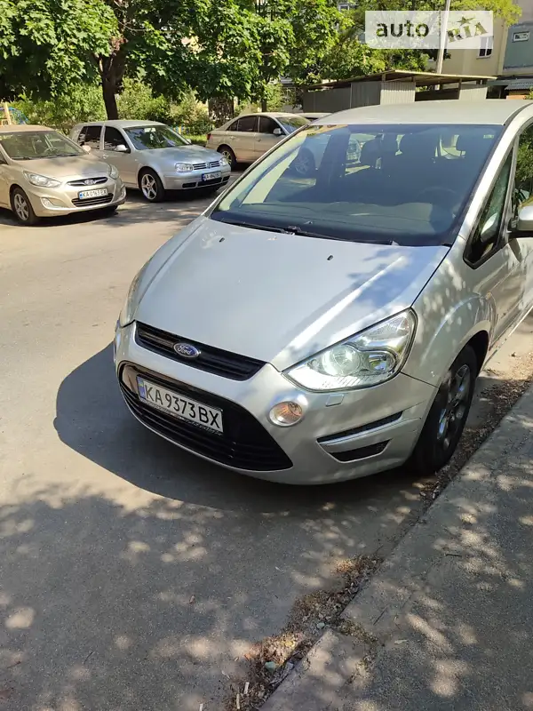 Ford S-Max 2011