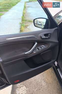 Минивэн Ford S-Max 2009 в Вараше