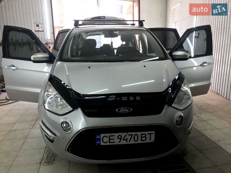 Минивэн Ford S-Max 2011 в 
