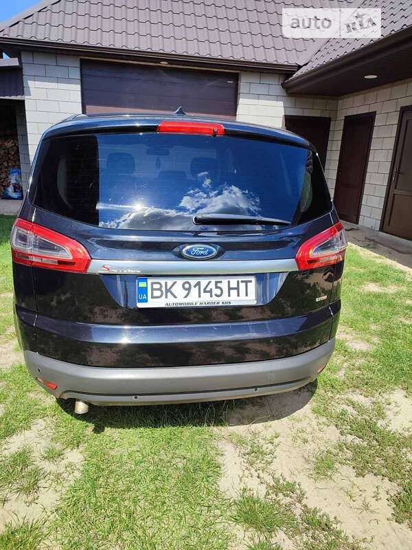 Мінівен Ford S-Max 2010 в Сарнах