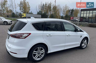 Минивэн Ford S-Max 2020 в 