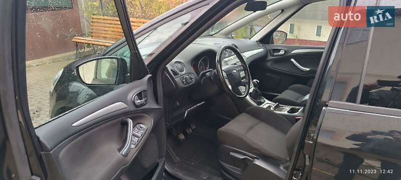 Минивэн Ford S-Max 2009 в Чемеровцах