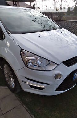Минивэн Ford S-Max 2013 в 