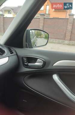 Минивэн Ford S-Max 2012 в 