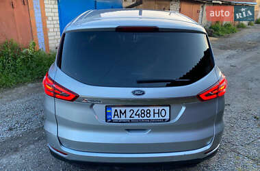 Минивэн Ford S-Max 2016 в 
