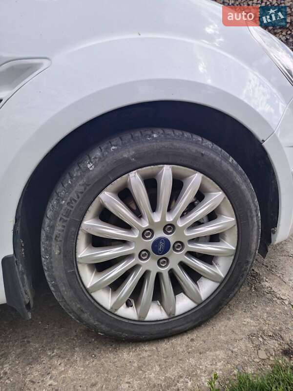 Минивэн Ford S-Max 2011 в Ивано-Франковске