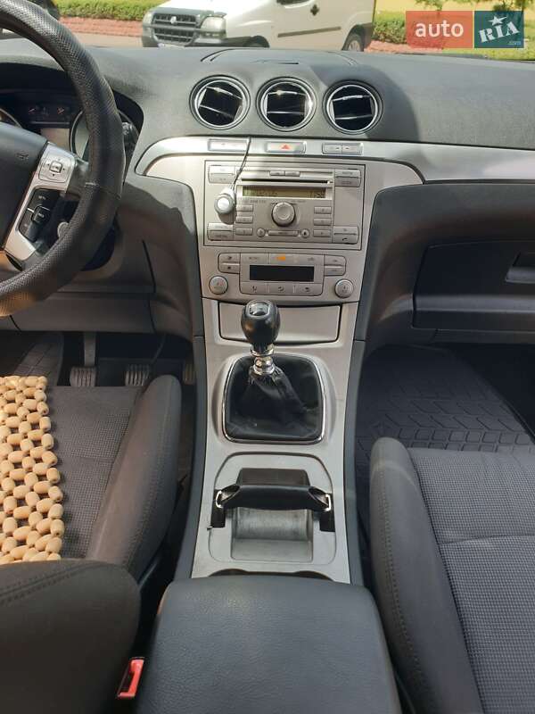 Минивэн Ford S-Max 2006 в Виноградове