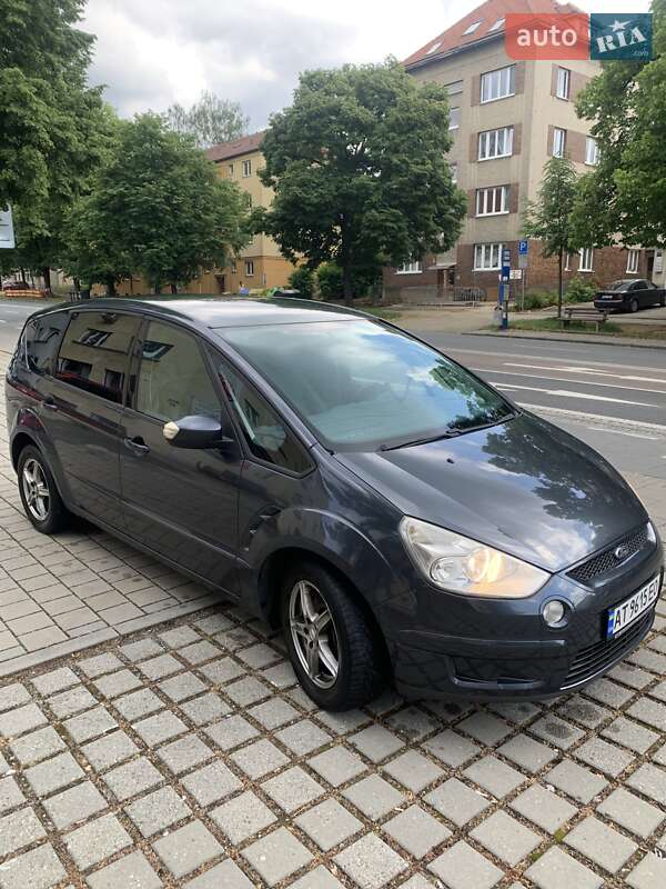 Минивэн Ford S-Max 2008 в Калуше