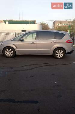 Ford S-Max 2011