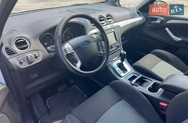 Минивэн Ford S-Max 2013 в 