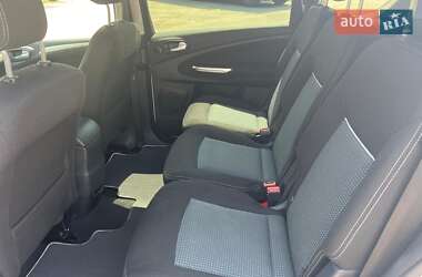 Минивэн Ford S-Max 2013 в 