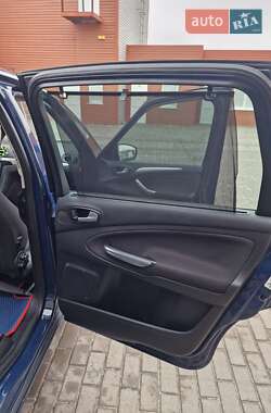 Минивэн Ford S-Max 2013 в 