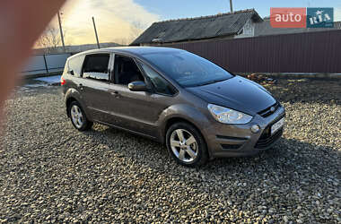 Ford S-Max 2012