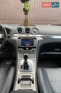 Минивэн Ford S-Max 2008 в 
