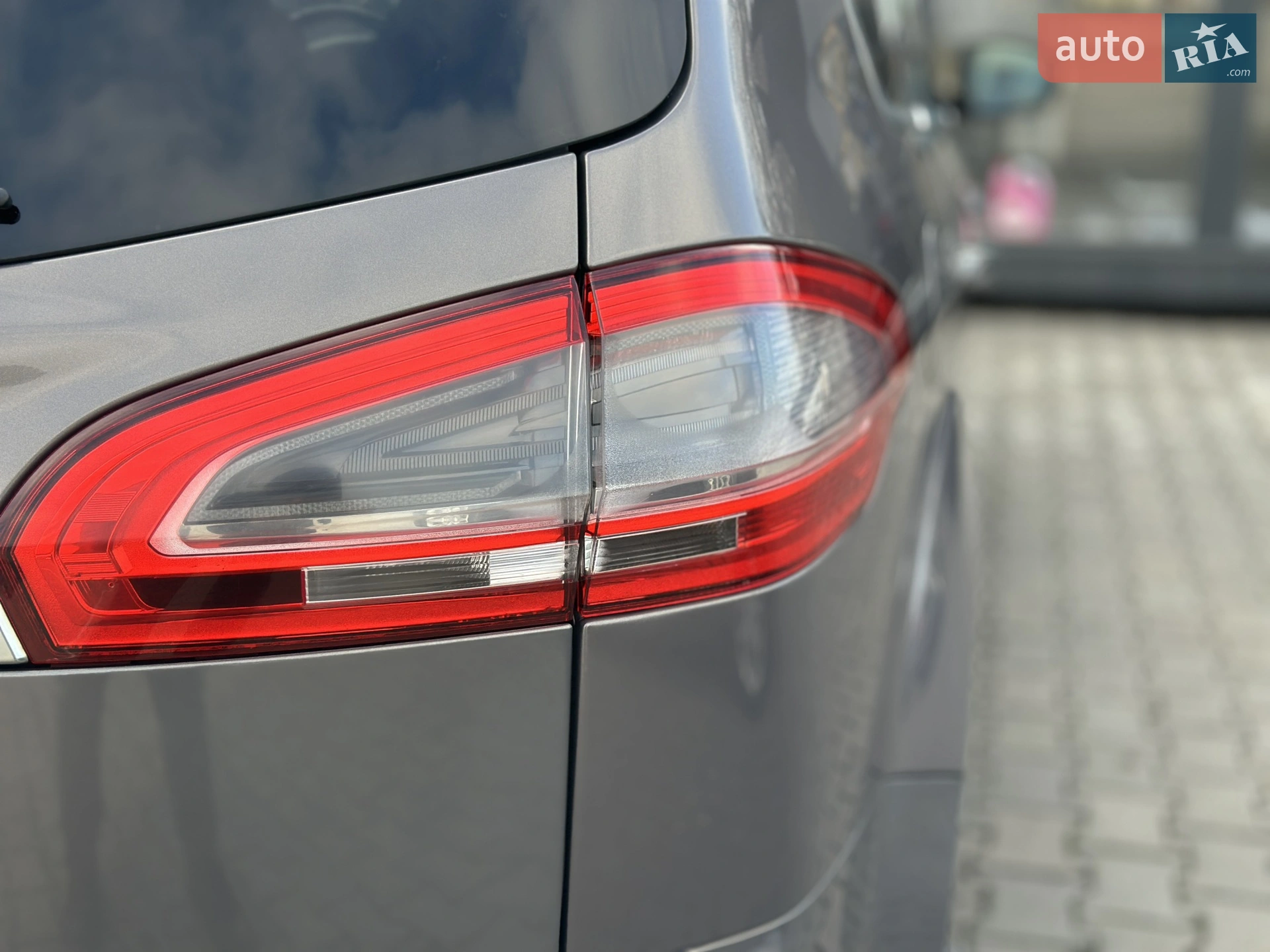 2011 Ford S-MAX - мініатюра 18