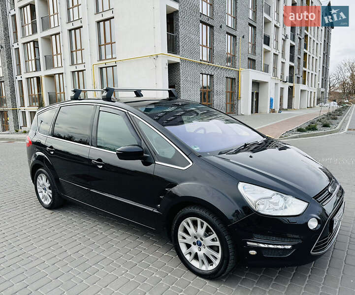 Минивэн Ford S-Max 2012 в Буче