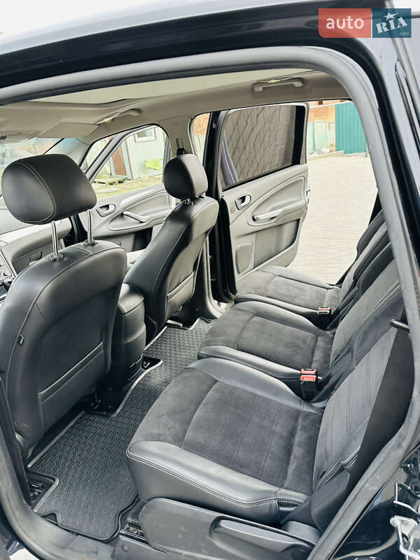 Минивэн Ford S-Max 2012 в Буче