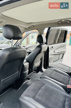 Минивэн Ford S-Max 2012 в 