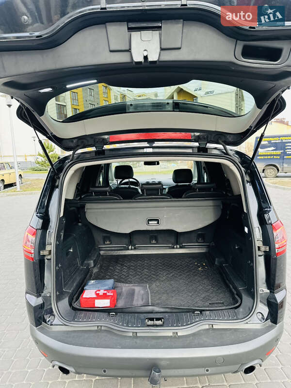 Минивэн Ford S-Max 2012 в Буче