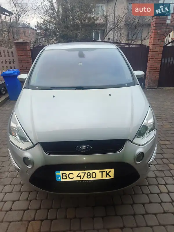 Ford S-Max