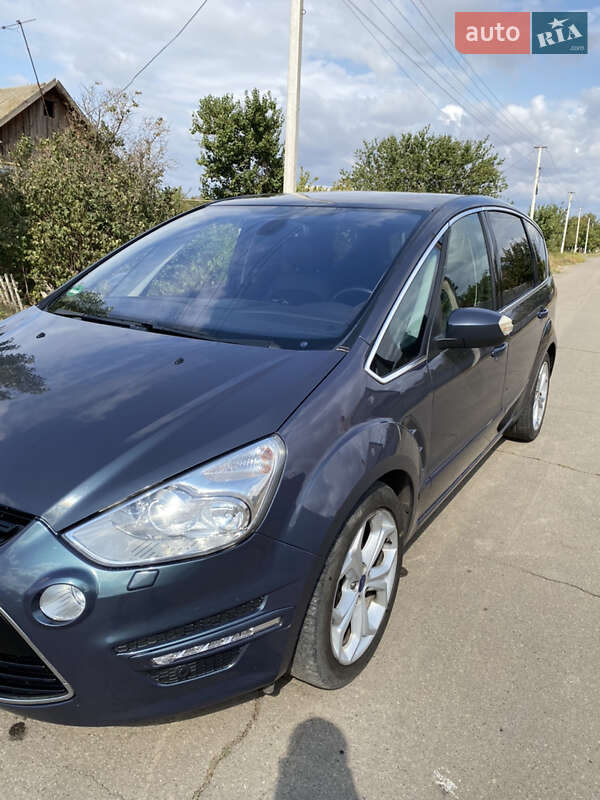 Мінівен Ford S-Max 2014 в Южному