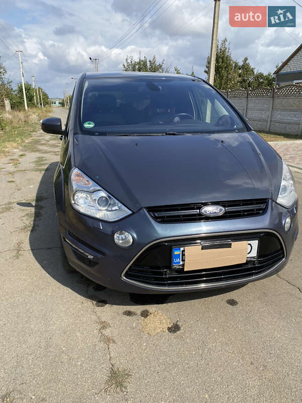 Мінівен Ford S-Max 2014 в Южному