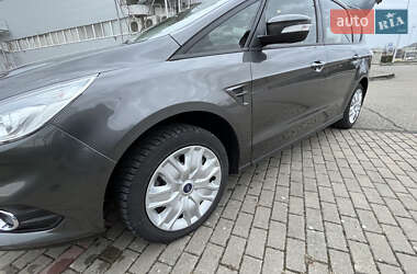 Минивэн Ford S-Max 2016 в 