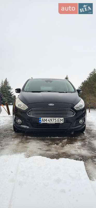 Мінівен Ford S-Max 2016 в Житомирі