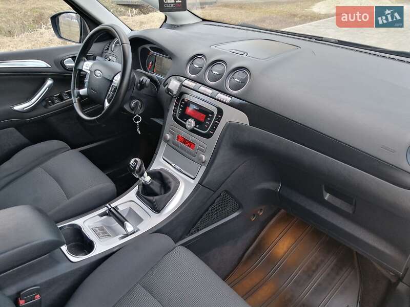 Минивэн Ford S-Max 2010 в Ровно фото 47 Минивэн Ford S-Max 2010 в Ровно