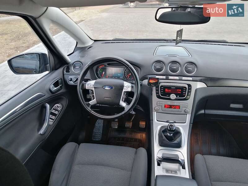 Минивэн Ford S-Max 2010 в Ровно фото 56 Минивэн Ford S-Max 2010 в Ровно