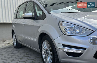 Мінівен Ford S-Max 2013 в 