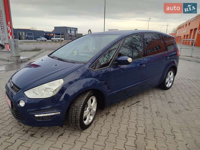 Минивэн Ford S-Max 2013 в Луцке