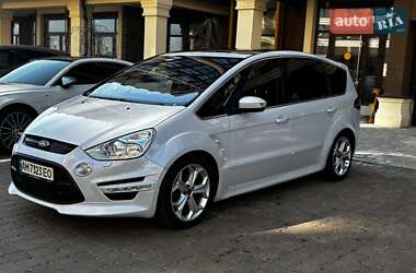 Минивэн Ford S-Max 2015 в 