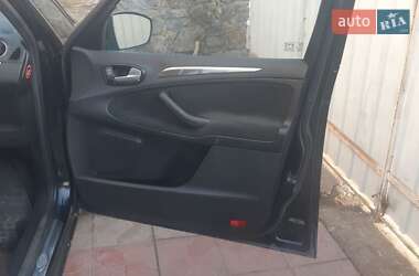 Минивэн Ford S-Max 2008 в 