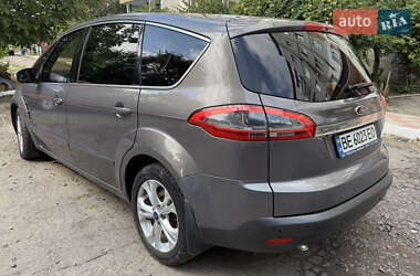 Минивэн Ford S-Max 2013 в 