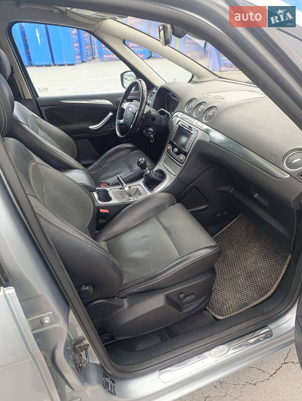 Минивэн Ford S-Max 2008 в Каменец-Подольском