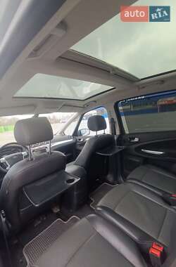 Минивэн Ford S-Max 2008 в 