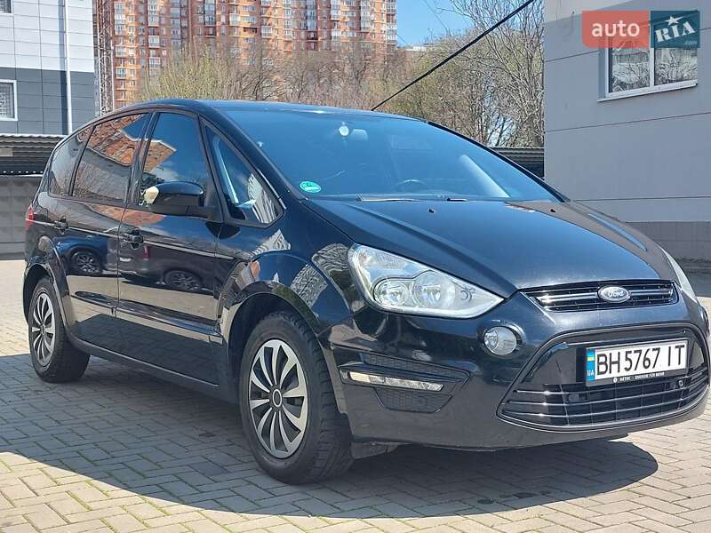 Мінівен Ford S-Max 2014 в 