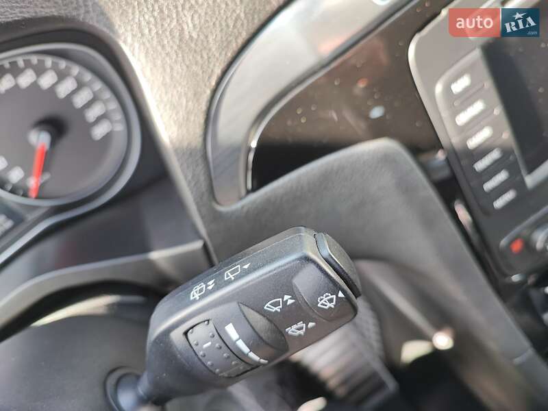 Мінівен Ford S-Max 2012 в Чернігові